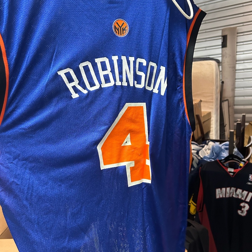 Knicks jersey